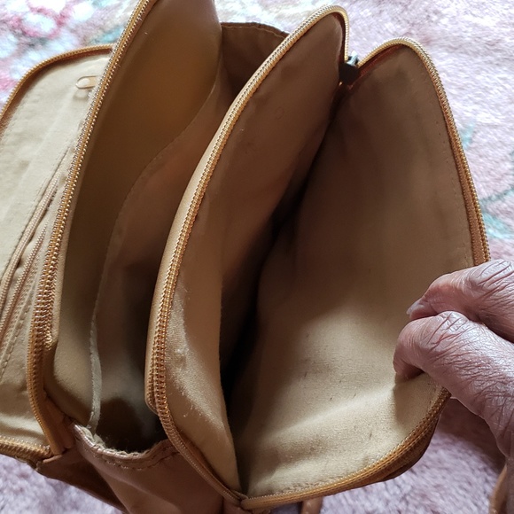 Backpack - Picture 3 of 3